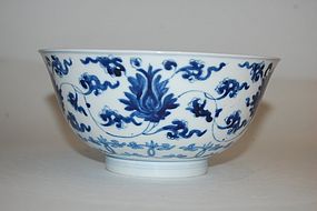 FINE KANGXI MARK AND PERIOD B/W FLORAL BOWL