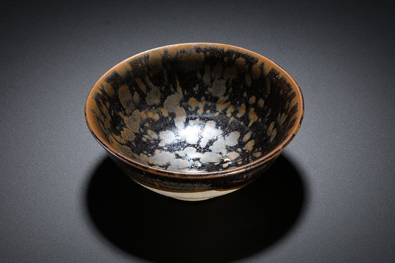 Very rare and fine Jin dynasty Cizhou partridge feather bowl perfect