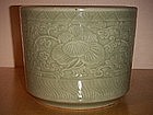 18/19th century slip decorated celadon large brush pot