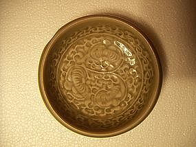 Fine Northern Song Yaozhou moulded small dish