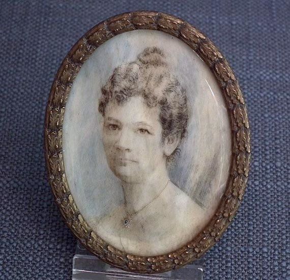 Antique Miniature Painting Portrait of A Woman