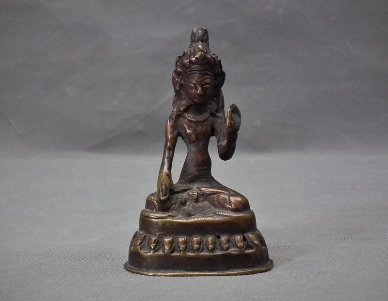 Antique Chinese Qing Dynasty Bronze Bodhisattva Figure