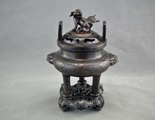 Antique Chinese 17th Century Ming Dynasty Bronze Tripod Censer