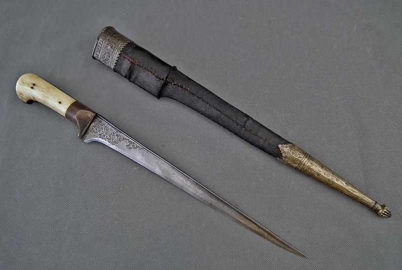 Antique Indo Persian Indian Islamic dagger Pesh Kabz Mughal India