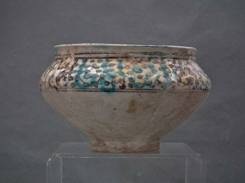 Antique Medieval Mamluk Islamic Pottery Bowl 14th Century. A.D.