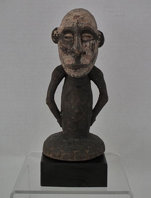 Oceanic Papua New Guinea Standing Ancestor Figure Sculpture