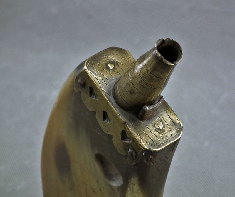 Antique 16th Century Powder Horn Flask For Matchlock Wheel lock Gun