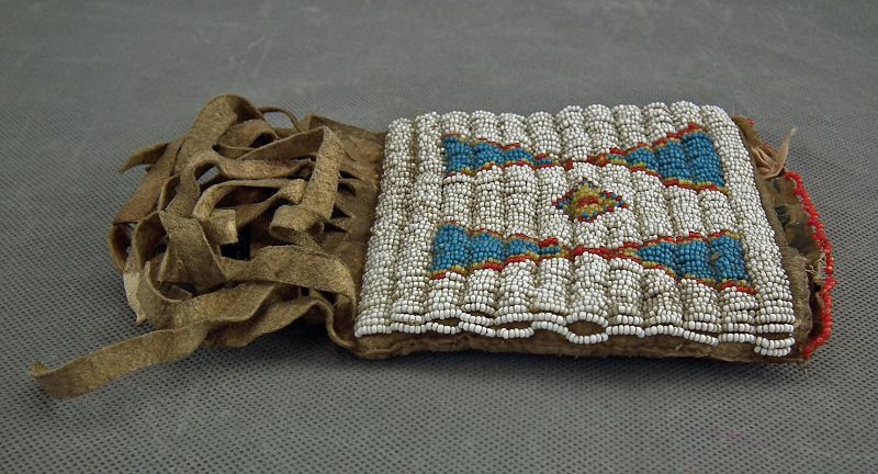 Antique Native North American Indians Beaded Buckskin Tobacco Pouch