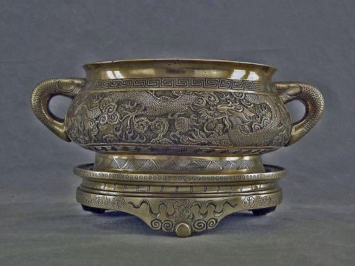 Antique 18th Century Chinese Qing Dynasty Bronze Incense Burner Censer