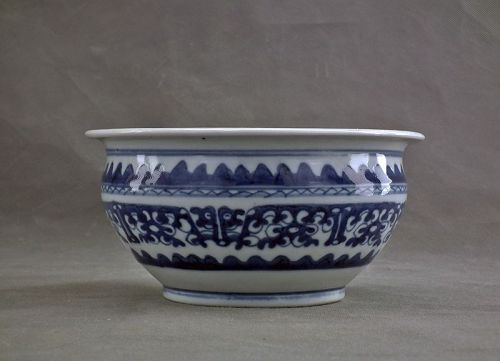 Antique Chinese Blue And White Porcelain Incense Burner Censer Qing