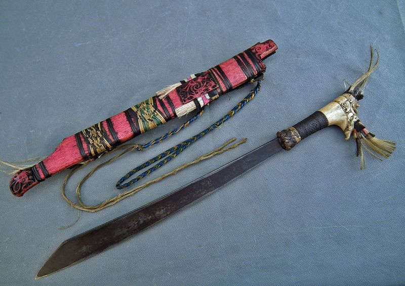 Antique Indonesian Headhunters Dayak Sword Parang Ilang Mandau Kenyah