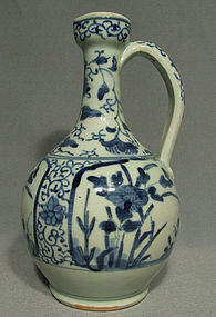 Antique Japanese Arita Porcelain Ewer, 17th century