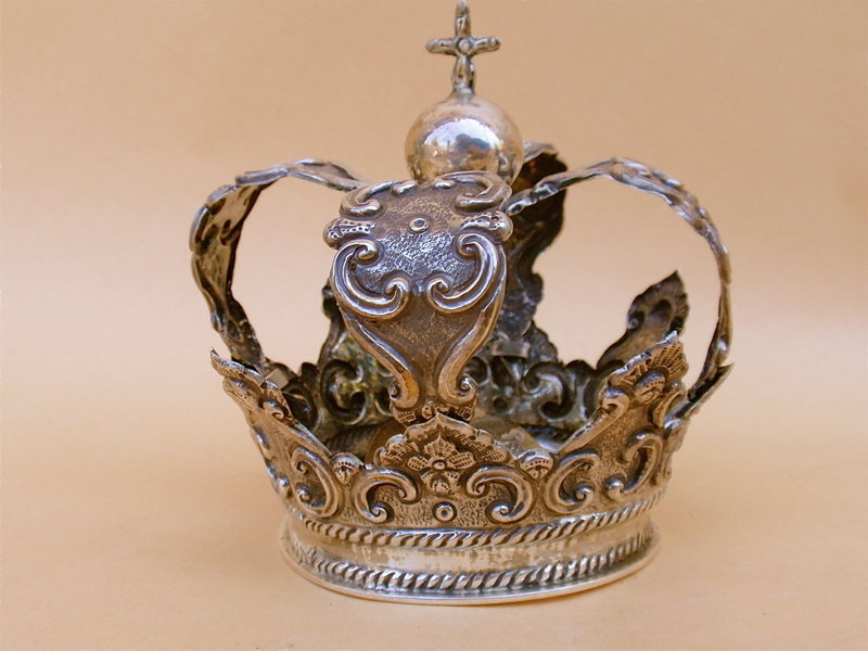 Spanish Colonial sterling silver Crown Santo Mary