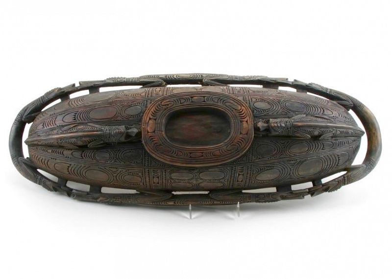 Large Vintage Carved Wood Tribal Bowl Papua New Guinea Serpents Figure