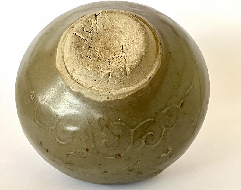 Antique Chinese Celadon Jar Let Song Dynasty (960-1279)