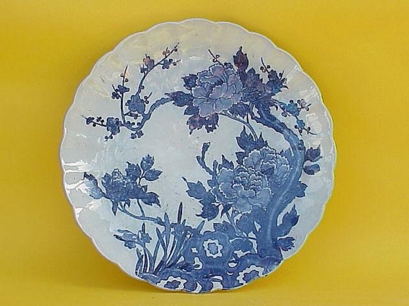 Japanese Arita Imari porcelain large bowl charger