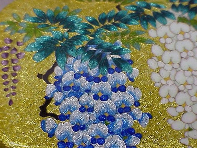 Japanese Cloisonne Ginbari box blossoms gold foil