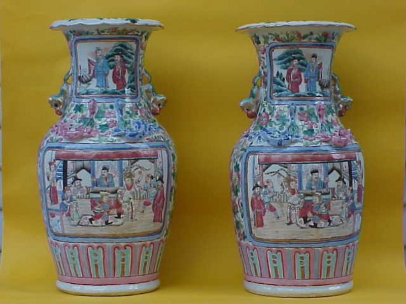 Chinese export Famille Rose porcelain vases circa 1880