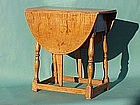 Early American Tiger maple butterfly tavern table c1760