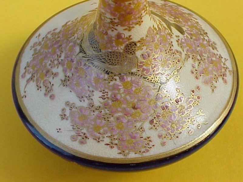 Japanese Satsuma pottery vase c.1900 signed