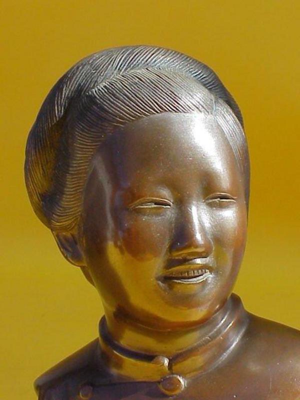 Chinese bronze bust of a Beautiful maiden