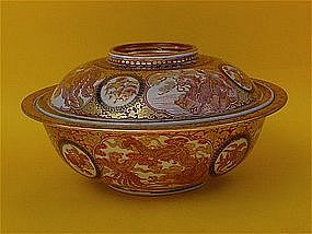 Fine Japanese Imari coverd bowl Meiji dragons