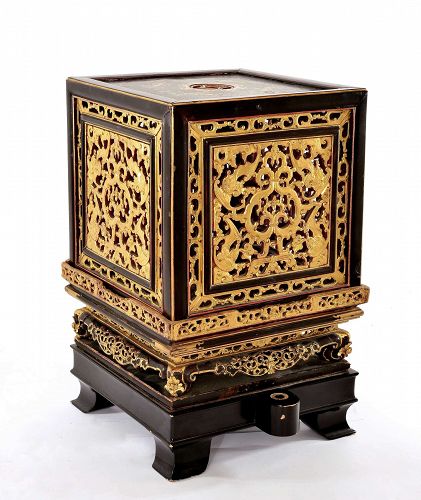 Chinese Wood Gilt Lacquer Temple Altar Shrine Box Stand