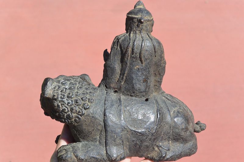 15C Chinese Gilt Lacquer Bronze Manjushri Buddha Kwan Yin on Lion