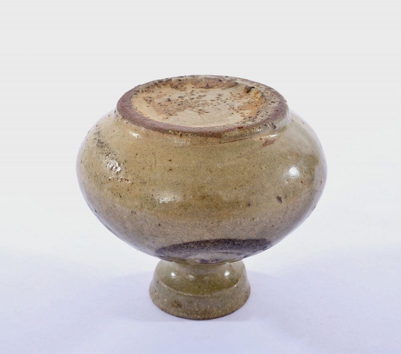 12C Korean Koryeo Dynasty Iron Decorative Celadon Stoneware Oil Bottle