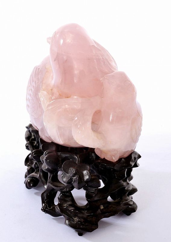 Old Chinese Rose Quartz Carved Carving Magpie  Bird Wood Stand