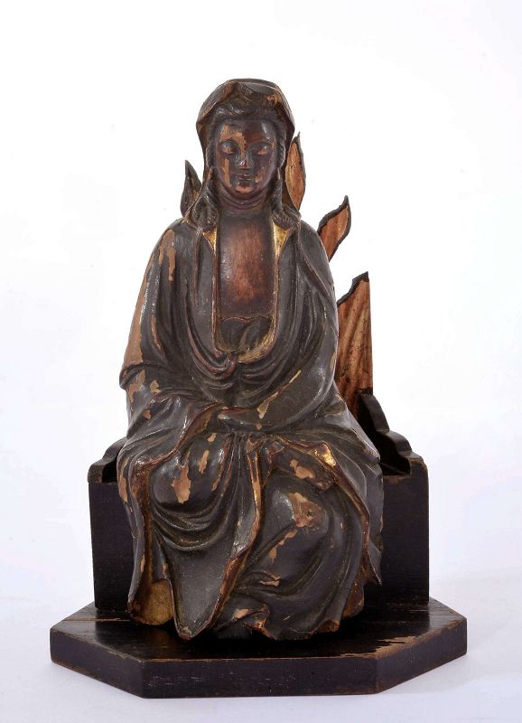 17C Chinese Gilt Lacquer Wood Carved Kwan Yin Buddha Figurine