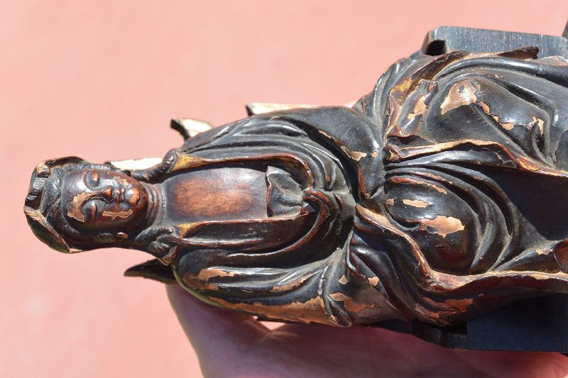 17C Chinese Gilt Lacquer Wood Carved Kwan Yin Buddha Figurine