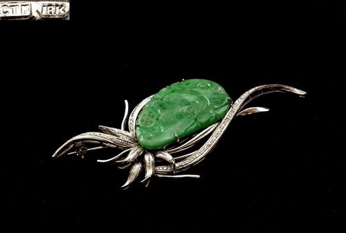 Old Chinese 18K White Gold Jadeite Jade Carved Plaque Pin Brooch Mk