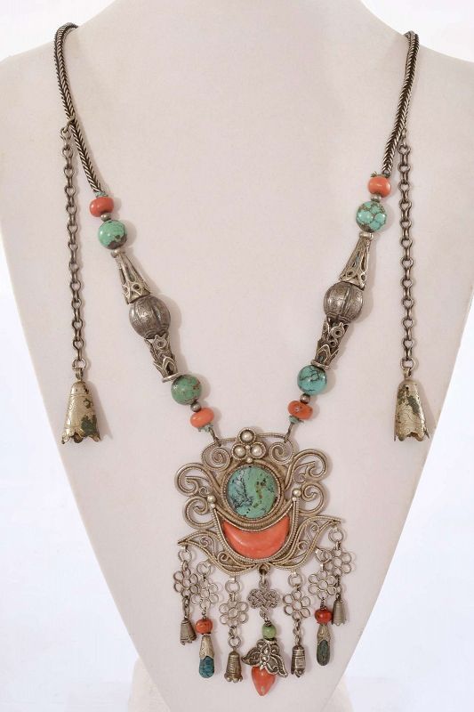Chinese Yunnan Tibetan Silver Pendant Agate Turquoise Coral Necklace
