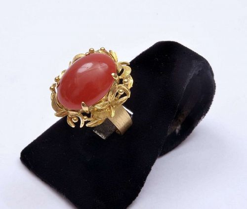 Vintage Chinese Coral Carved Carving Cabochon 14K Gold Ring Mk