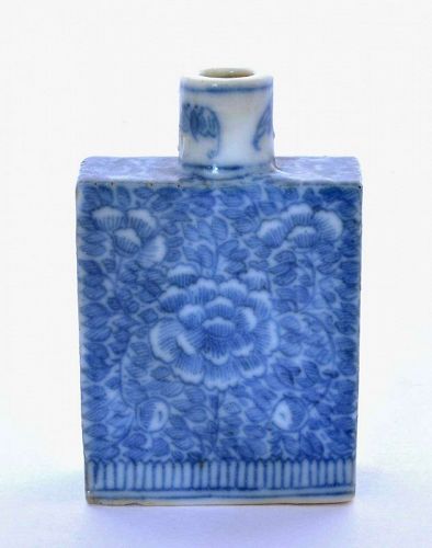 1900's Chinese Blue & White Porcelain Snuff Bottle Flower Bat
