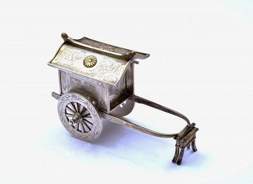 Old Japanese Silver Carriage Imperial Presentation Bonbonniere Box
