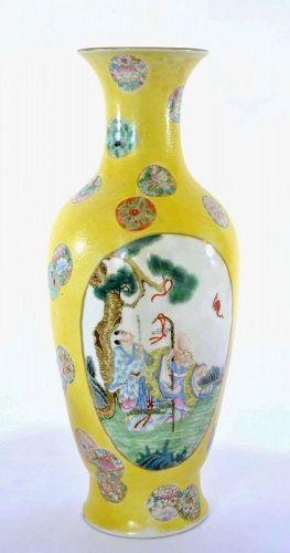 1930's Chinese Famille Rose Yellow Ground Vase Shou Xing Figure