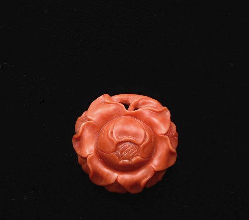1900's Chinese Coral Carved Flower Shaped Hat Button