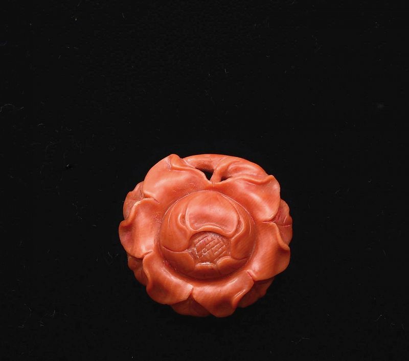 1900's Chinese Coral Carved Flower Shaped Hat Button