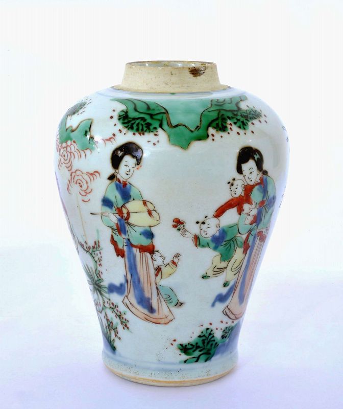 17C Kangxi Chinese Wucai Porcelain Vase Jar Lady Figure