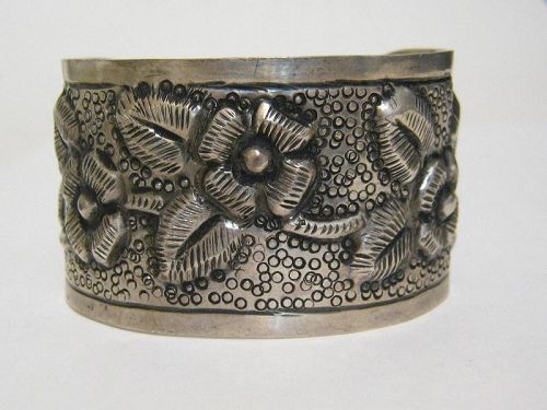 Sanborns Mexican Silver Cuff  Bracelet  Floral Repousse  1930's