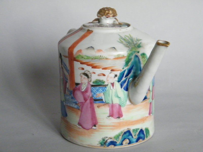 18th/19th Century Famille Rose Small Teapot  c1790-1830