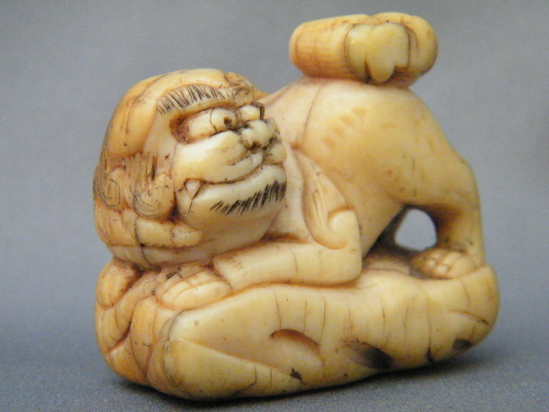 Rare Ivory Lion Karashishi Netsuke Edo prob18th Century