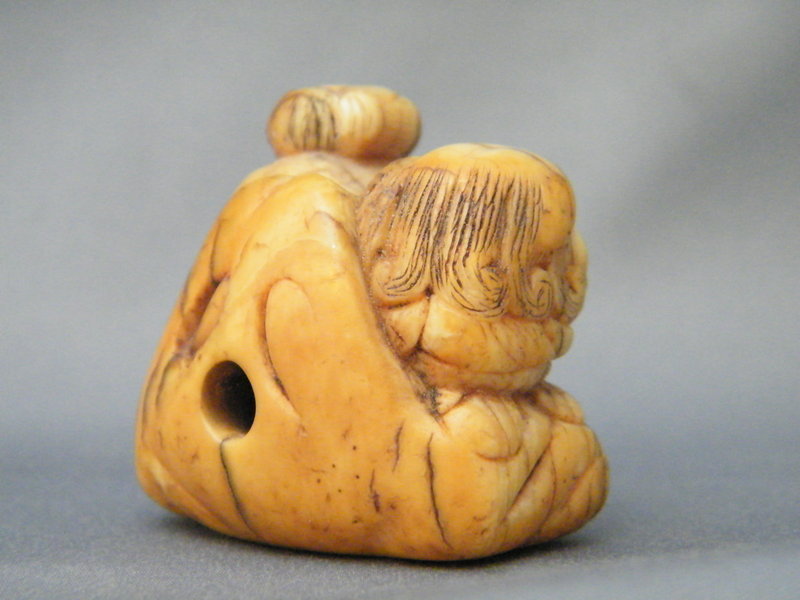 Rare Ivory Lion Karashishi Netsuke Edo prob18th Century