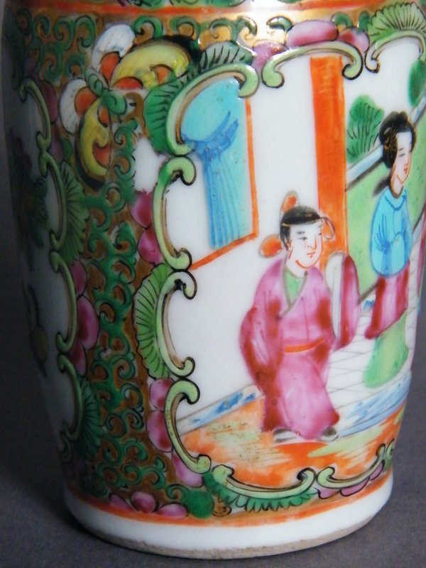 Late Qing Chinese Export Famille Rose Enamelled Vase