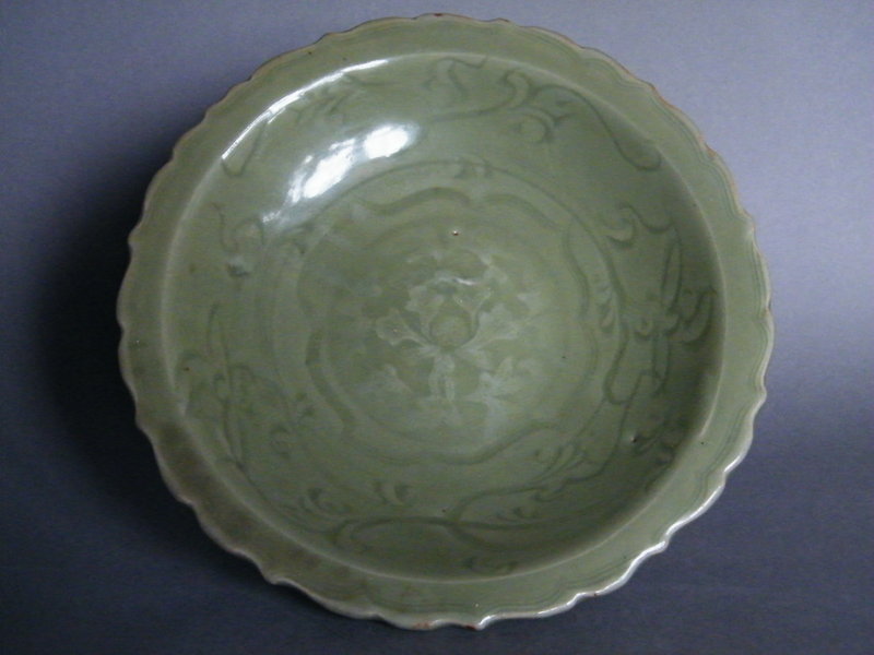 Ming Dynasty Celadon Dish with Bracketed Rim c1400-1500