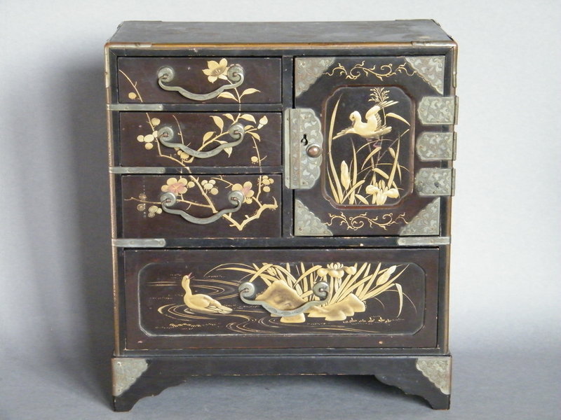Japanese Lacquer Table Cabinet - Meiji Period 1868-1912