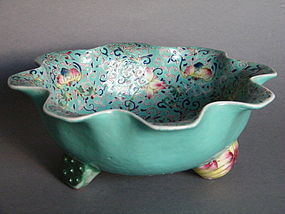 Rare Chinese Porcelain Lotus Bowl, circa 1780-1820