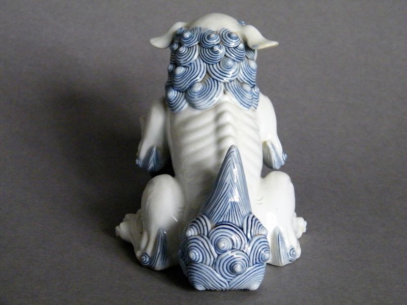Fine Pair Japanese Hirado Porcelain Lions Shishi 狛犬 Late Edo 1820-1850